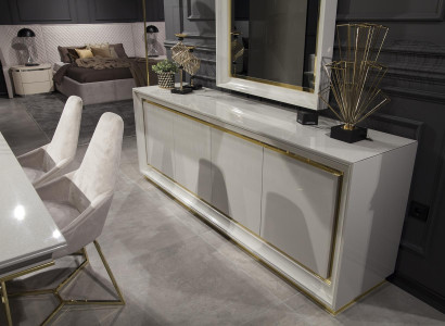 Modern och lyxig väggspegel med vit ram