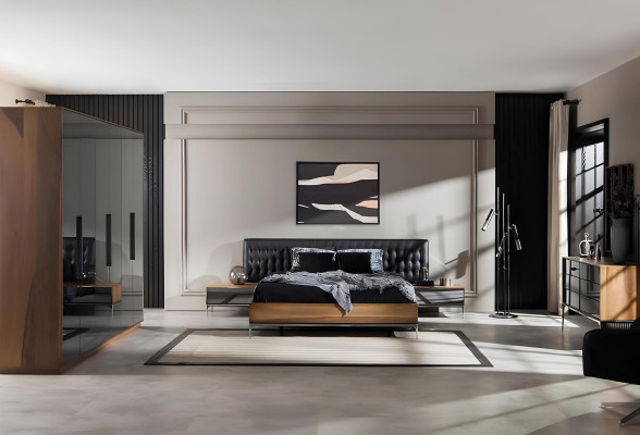 Ideell sovrumsmöbelset med säng, nattduksbord och garderob i 4 delar.