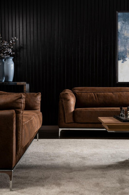 Mjuk soffa för 3 personer i brun sammet