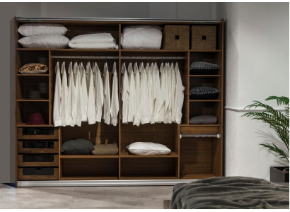 Skåp Suuri med bruna skjutdörrar 265 cm