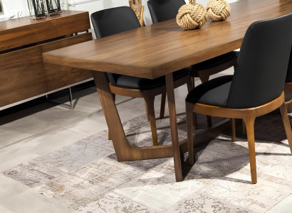 Set med 9 delar med bord, stolar och möbler