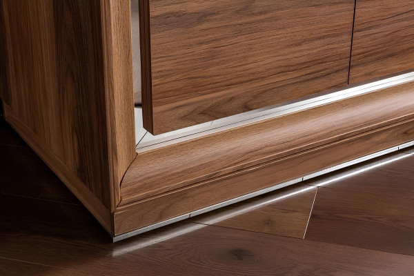 Idealt möbelset för hotell, bekväm säng, garderob, 6 delar