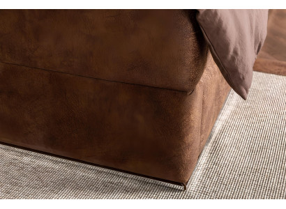 Sovrumsmöbelset med säng + lyxiga nattduksbord i brunt