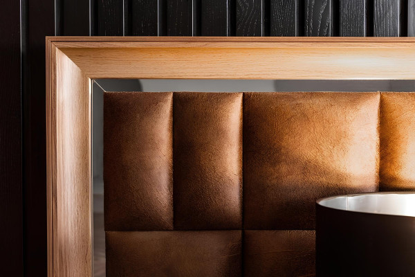 Sängmöbelset för sovrum, inklusive säng, garderob och 2 nattduksbord, 4 delar.