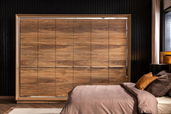 Skåp med 6 dörrar för sovrum