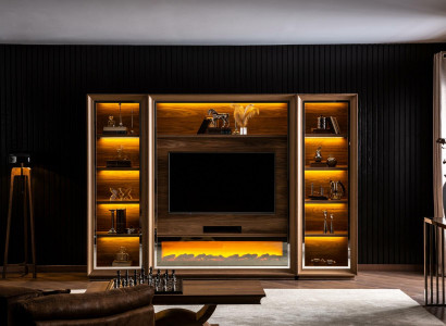 Lyxig vägg för vardagsrum med eldstad och soffbord