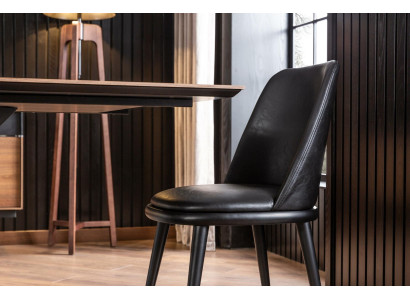 Lyxig svart läderstol, mjuka stolar, designmöbler för vardagsrum och kök