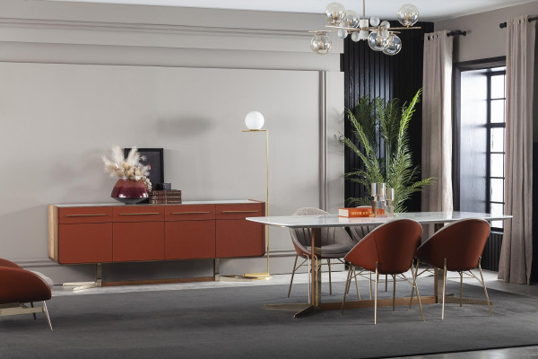 Lyxigt italienskt matbord med 4 stolar