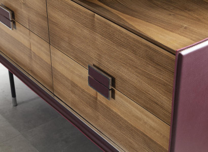 Skåp Violet med skjutdörrar på 141 cm