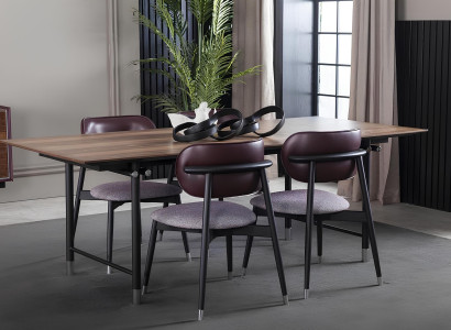 Möbelset bord, stolar, skåp