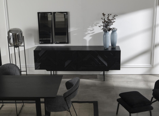 Möbelset Mustan med skåp, stolar och bord