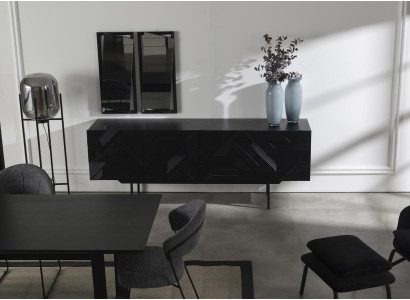 Möbelset Mustan med skåp, stolar och bord