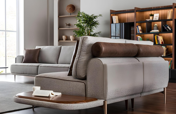 Soffgrupp för 32 personer i grått