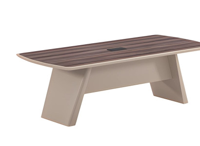 Beige skrivbord med trästruktur och modern design för användning i kontor och hem