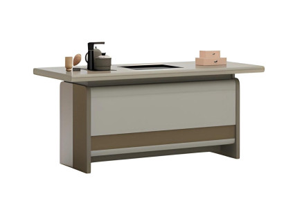 Modern bord med praktisk förvaringsutrymme och elegant design