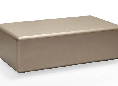 Elegant beige kaffebord