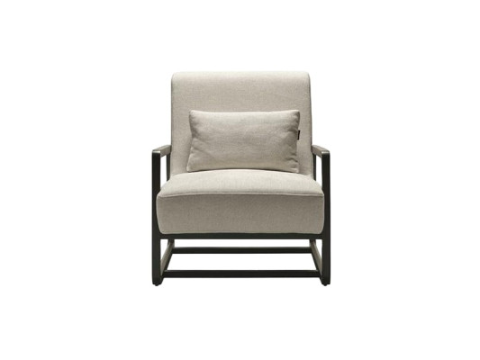 Modern fåtölj i tyg med trästruktur