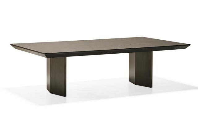 Klassiskt brunt träkaffebord