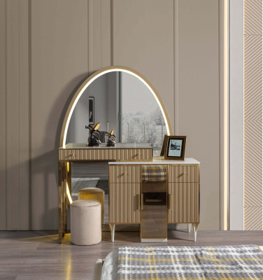 Modern sängbord med spegel