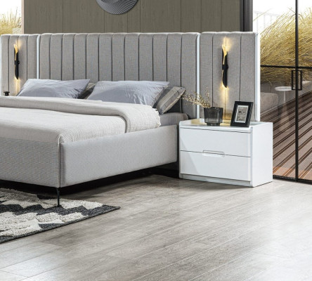 Modern vit nattduksbord