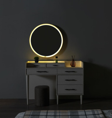 Modern garderob med spegel för sovrum