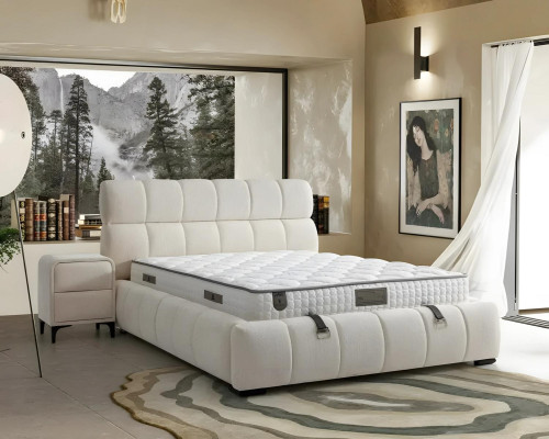 Elegant blå tyg och trä säng med madrass