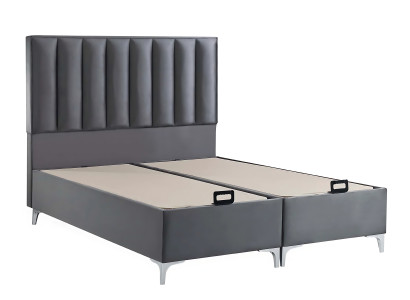 Elegant grå sängset med tyg och trä madrass