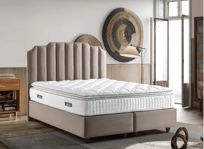 Säng elegant med modern tygmadrass