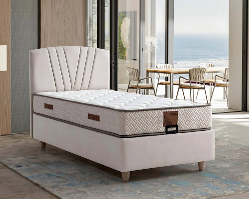 Säng elegant i brun tyg