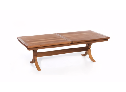 Modern bord för ett vänligt hem