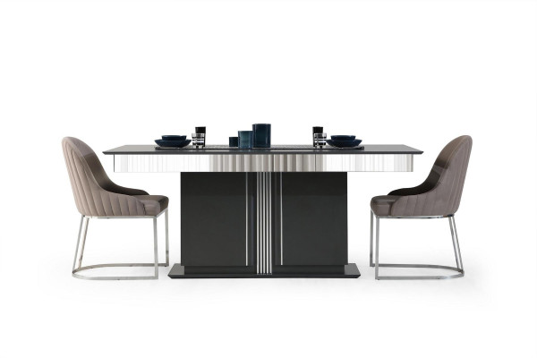 Exklusive Esszimmer Möbel Luxuriöser Esstisch 4x Textil Stühle 5tlg Set