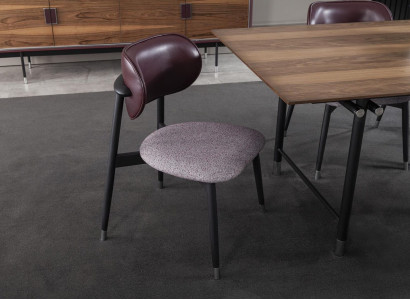 Luxus Polster Lehnstuhl Stühle Loft Designer Möbel Grau Küchen Lederstuhl
