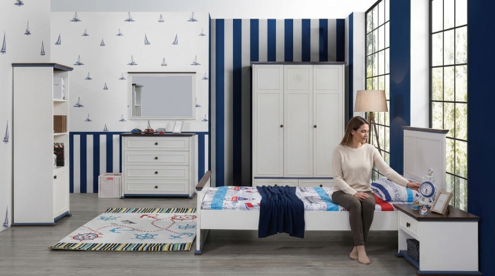 Schlafzimmer Kinderzimmer Set Modern Schrank Kommode Tisch Holz Weiß Neu 5tlg.