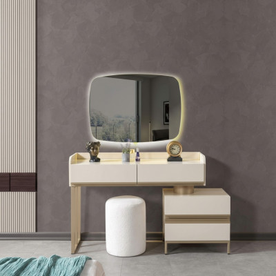 Modern spegelbord