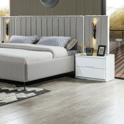 Modern vit nattduksbord