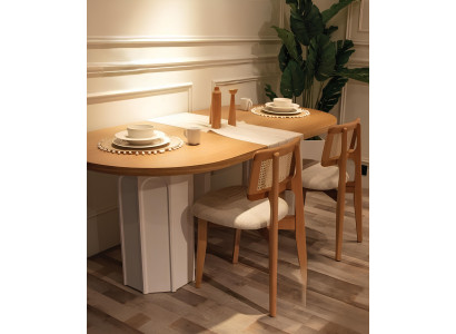 Stilvolle Esszimmer Garnitur Holz Esstisch Luxuriöse Polsterstühle
